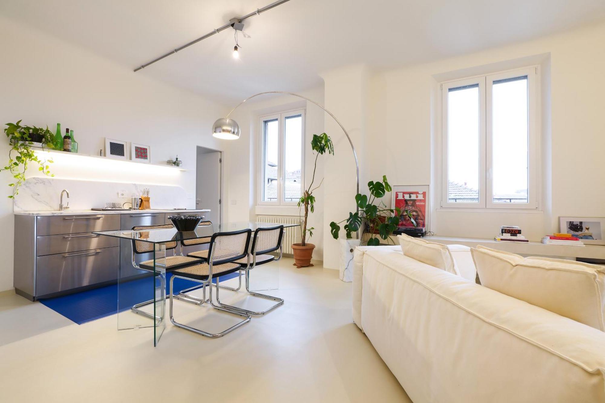 Contempora - Vanvitelli 49 * Milan
